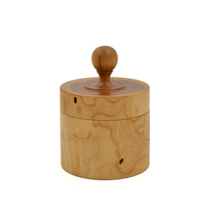 boîte en bois avec une couvercle