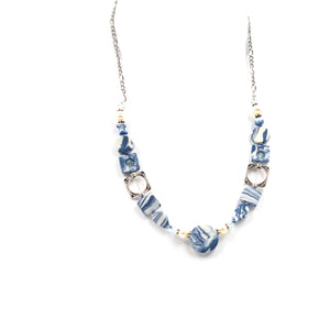 COLLIER PORCELAINE BLEUE