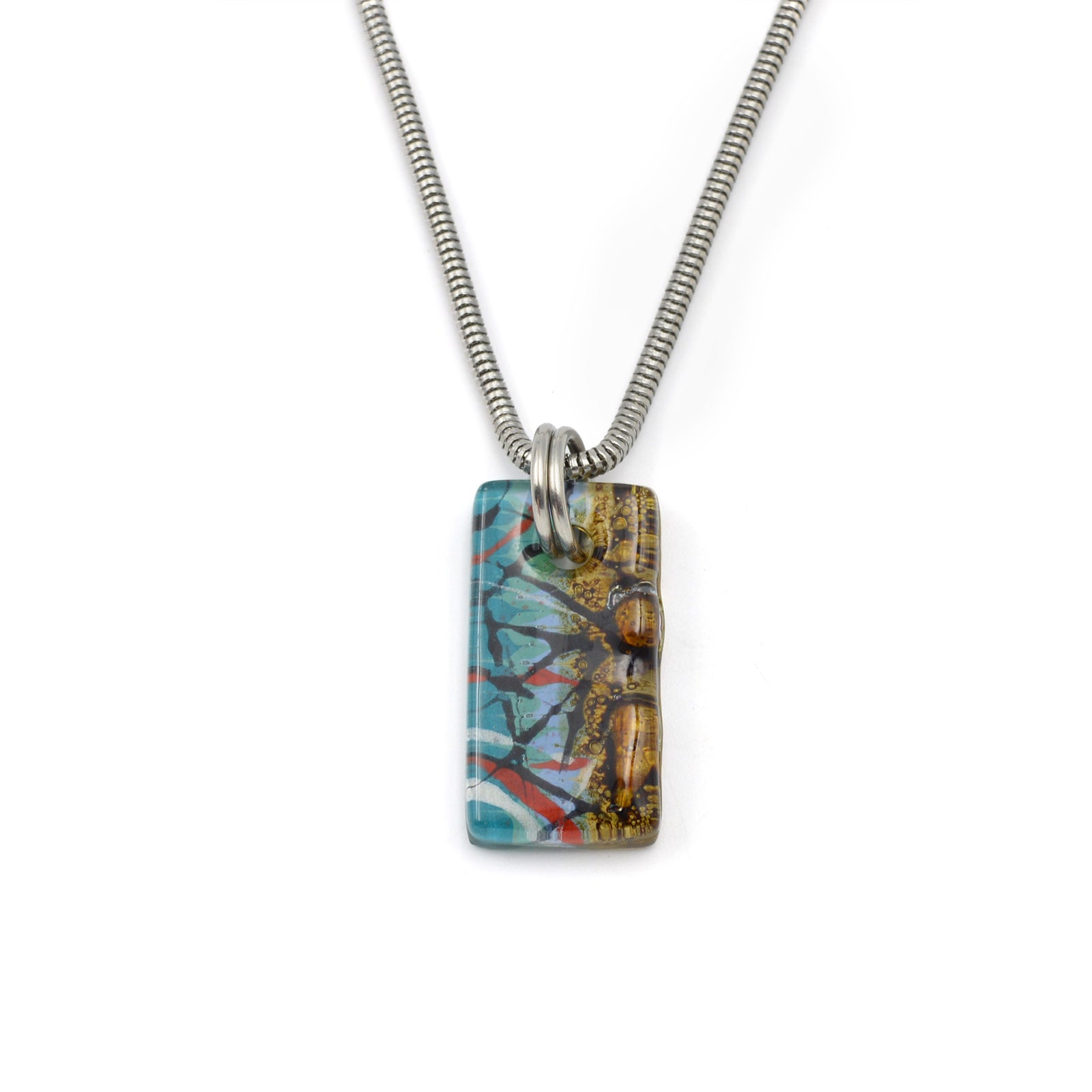 Collier en verre fusionné