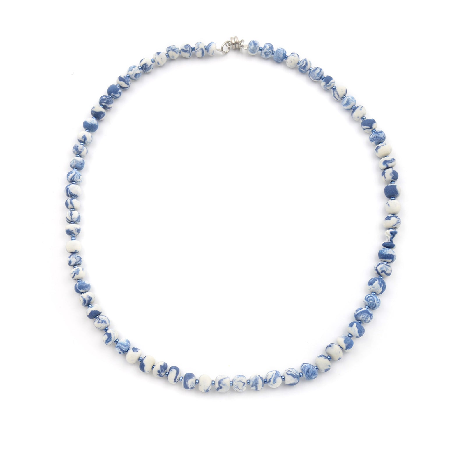 Collier en porcelaine