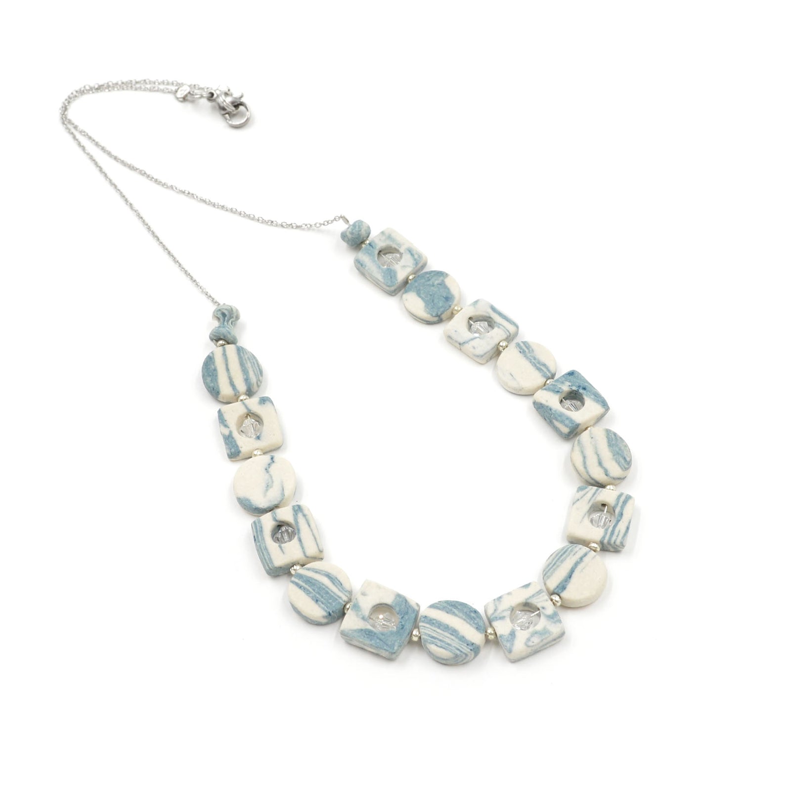 Collier en porcelaine