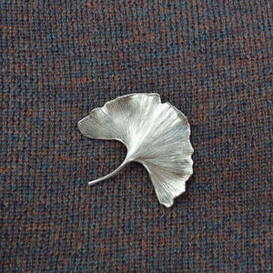Broche en argent Ginkgo