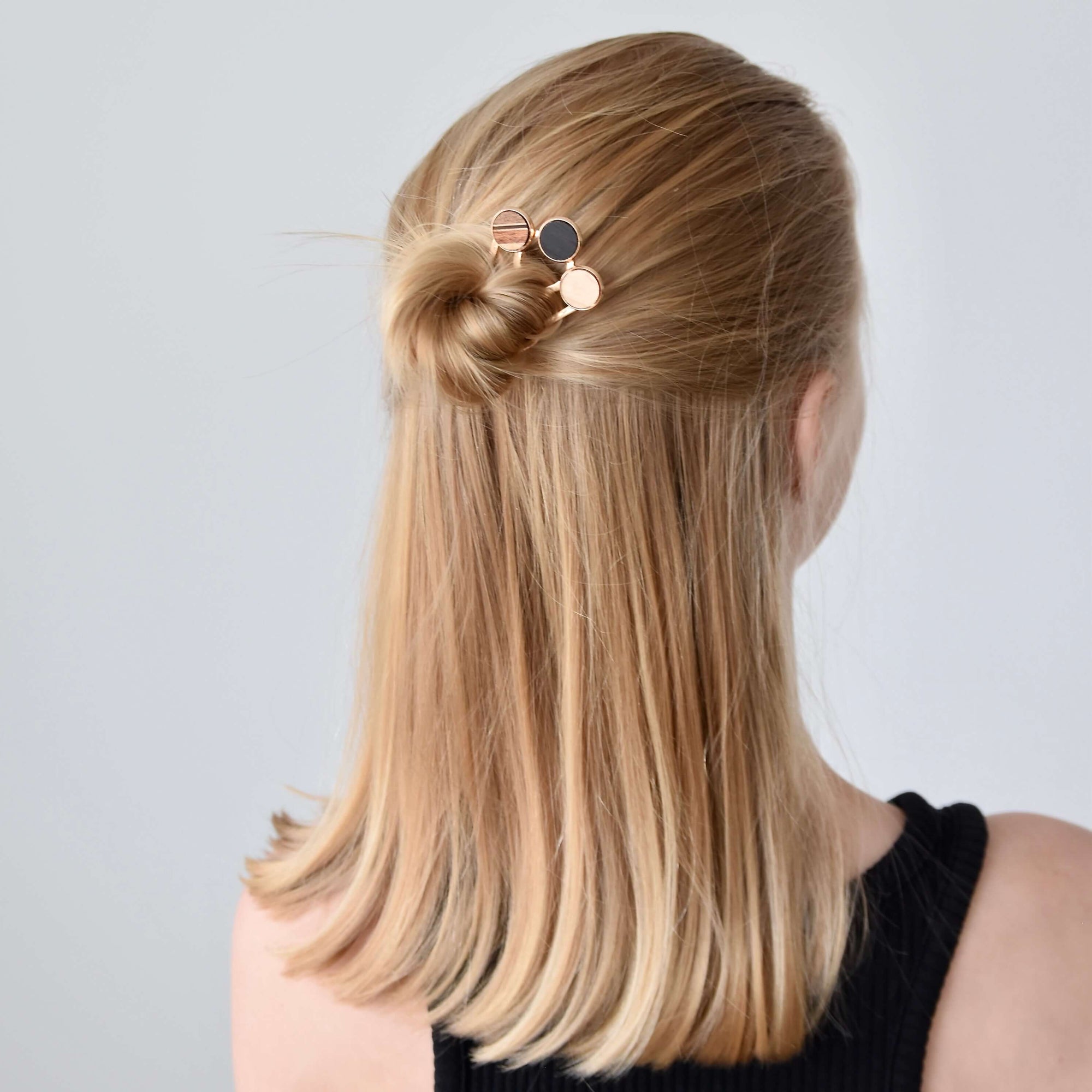 Barrette en bois et métal