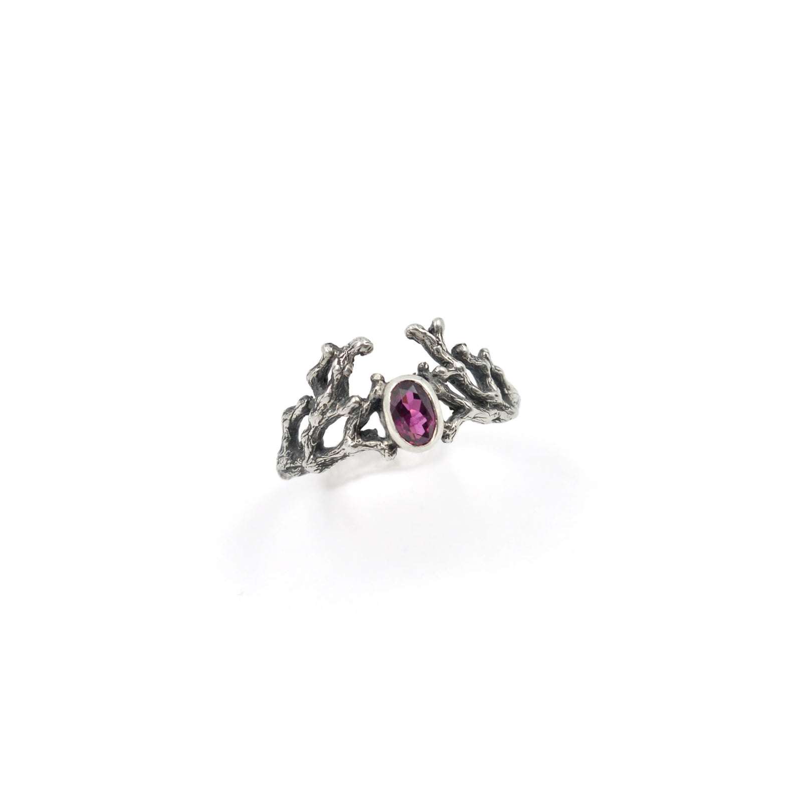 Bague en argent oxydé & Rhodolite