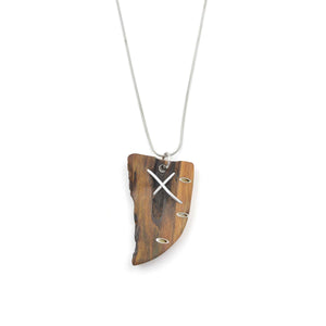 Collier en bois