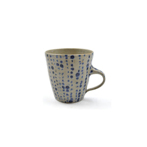 Tasse en céramique picotée