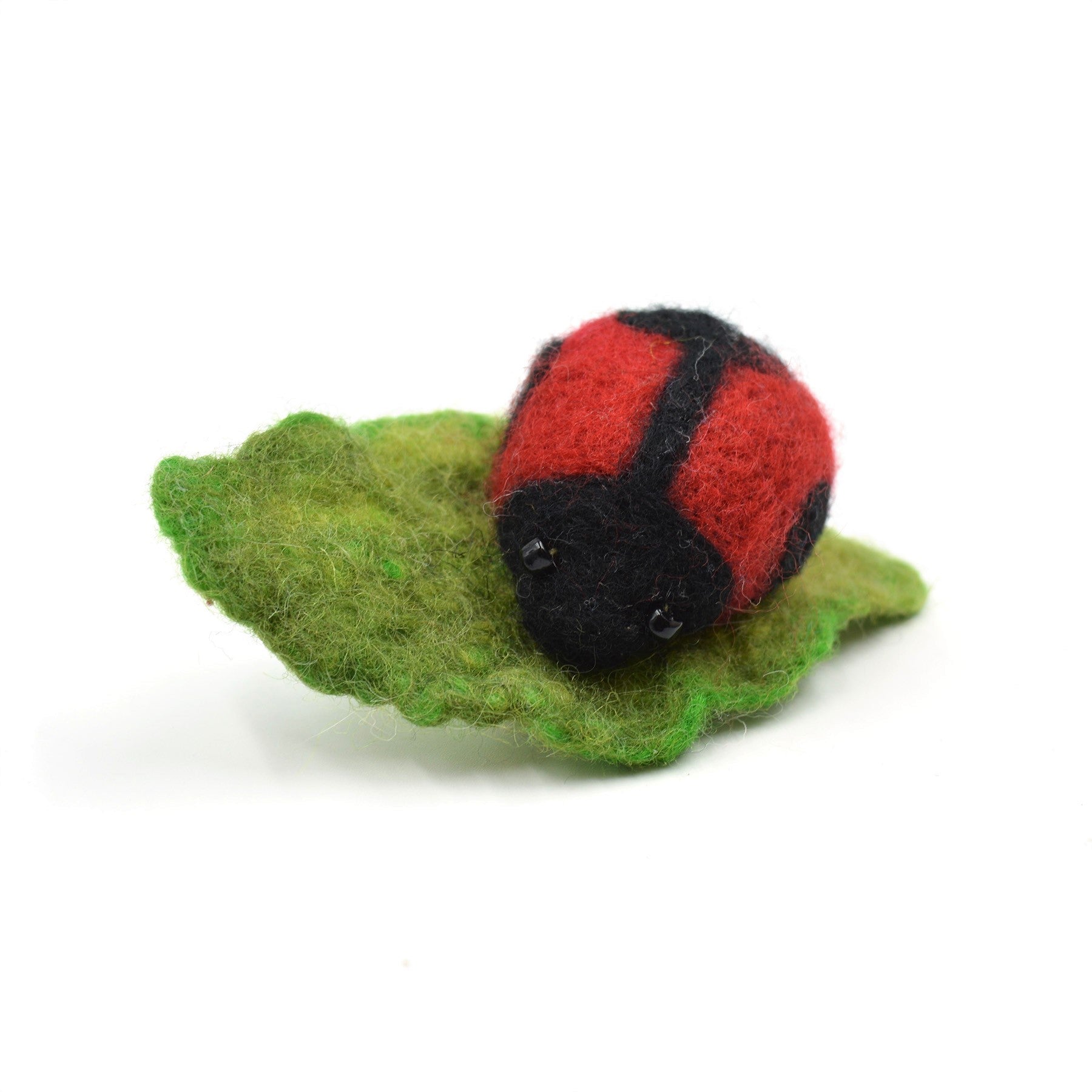 BROCHE FEUTRÉE