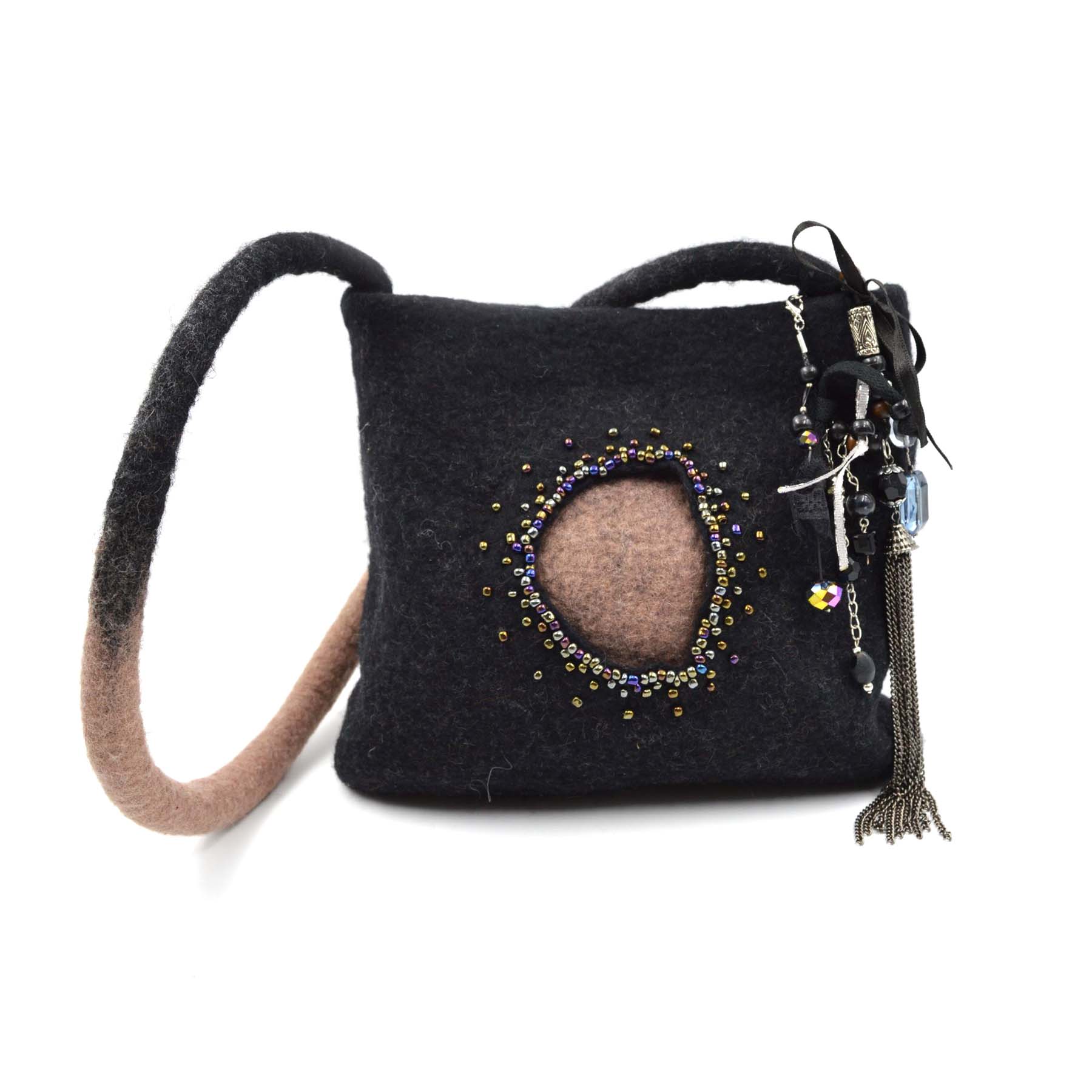 SAC FEUTRÉ DÉCORÉ