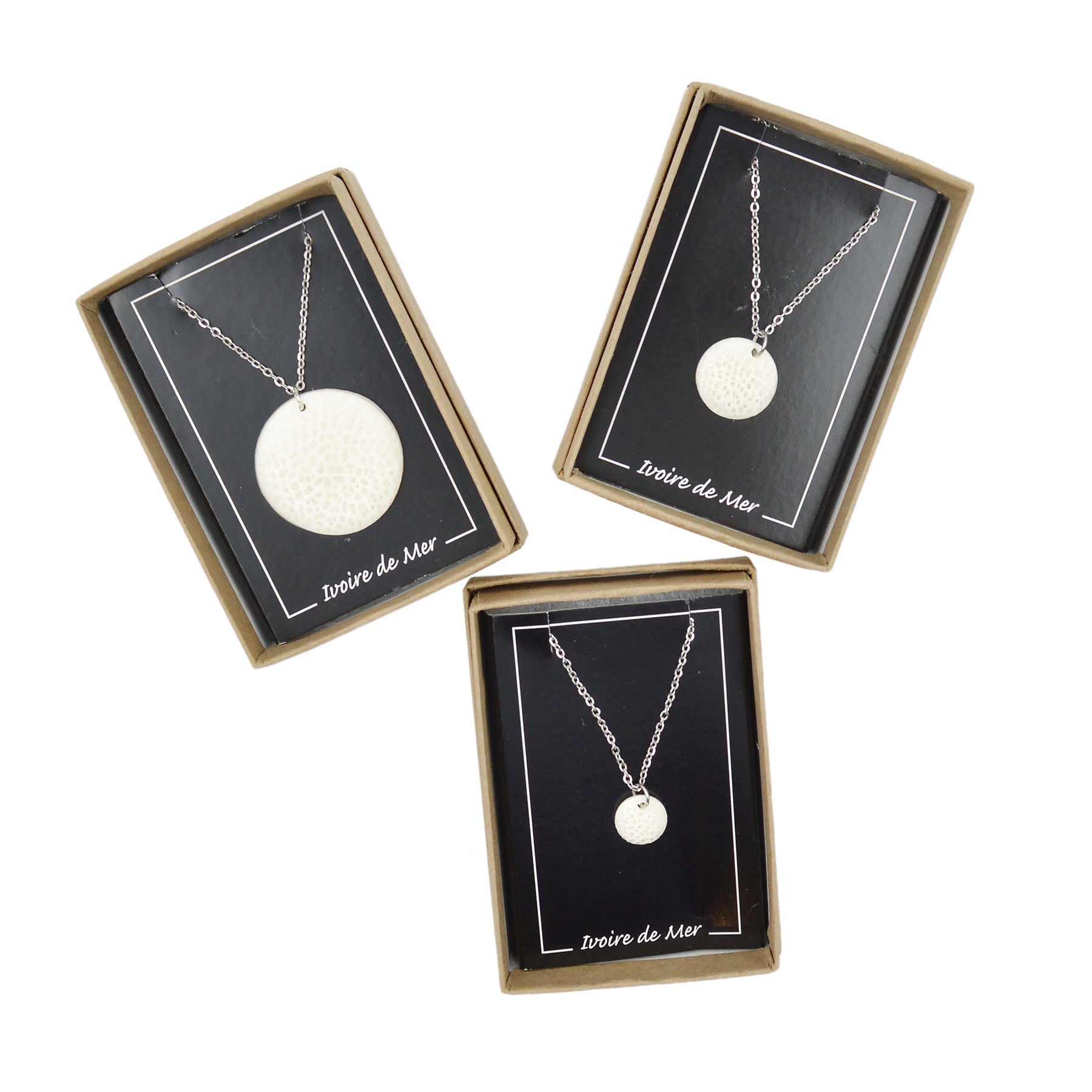 Pendentif en ivoire de mer