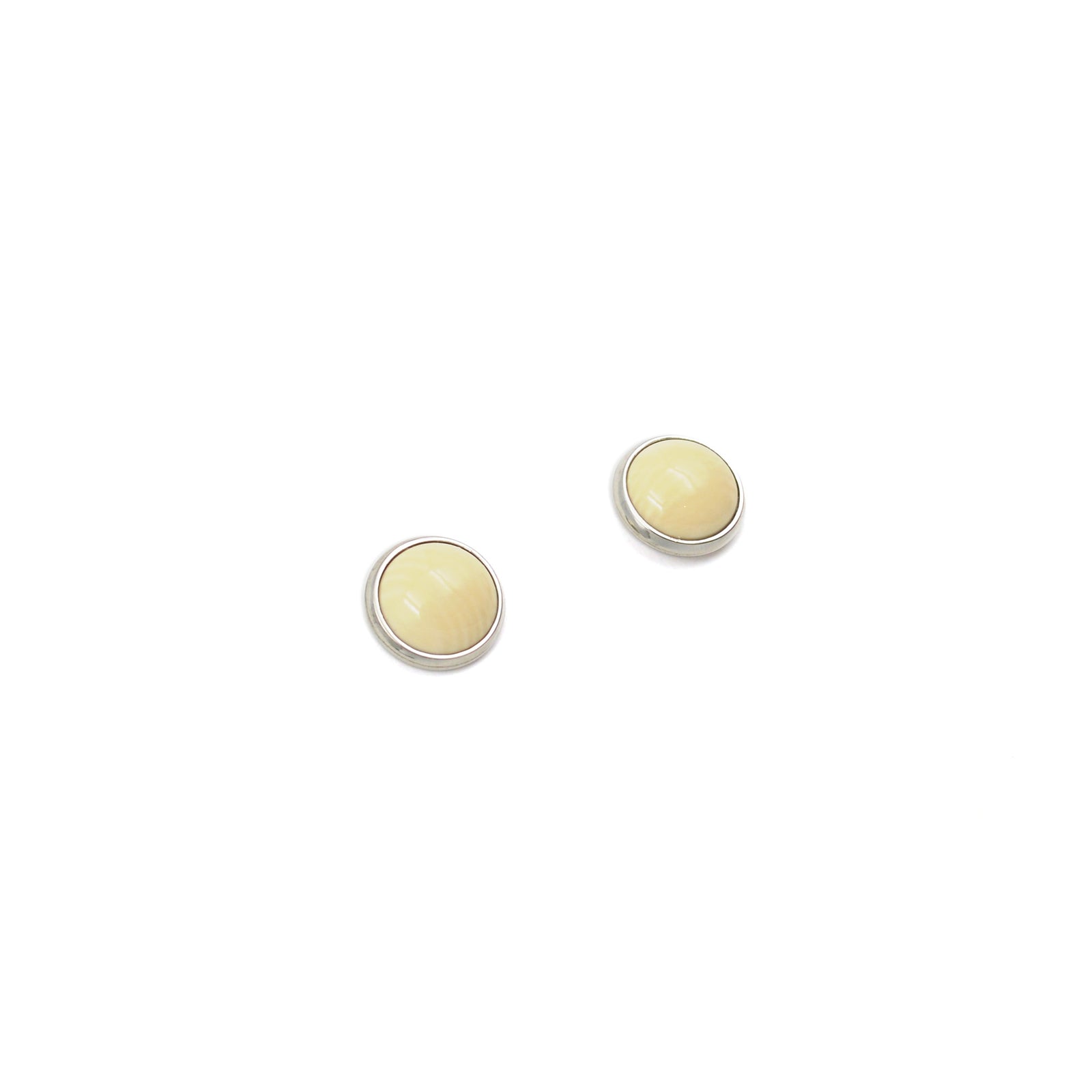 Boucles d'oreilles en ivoire de mammouth