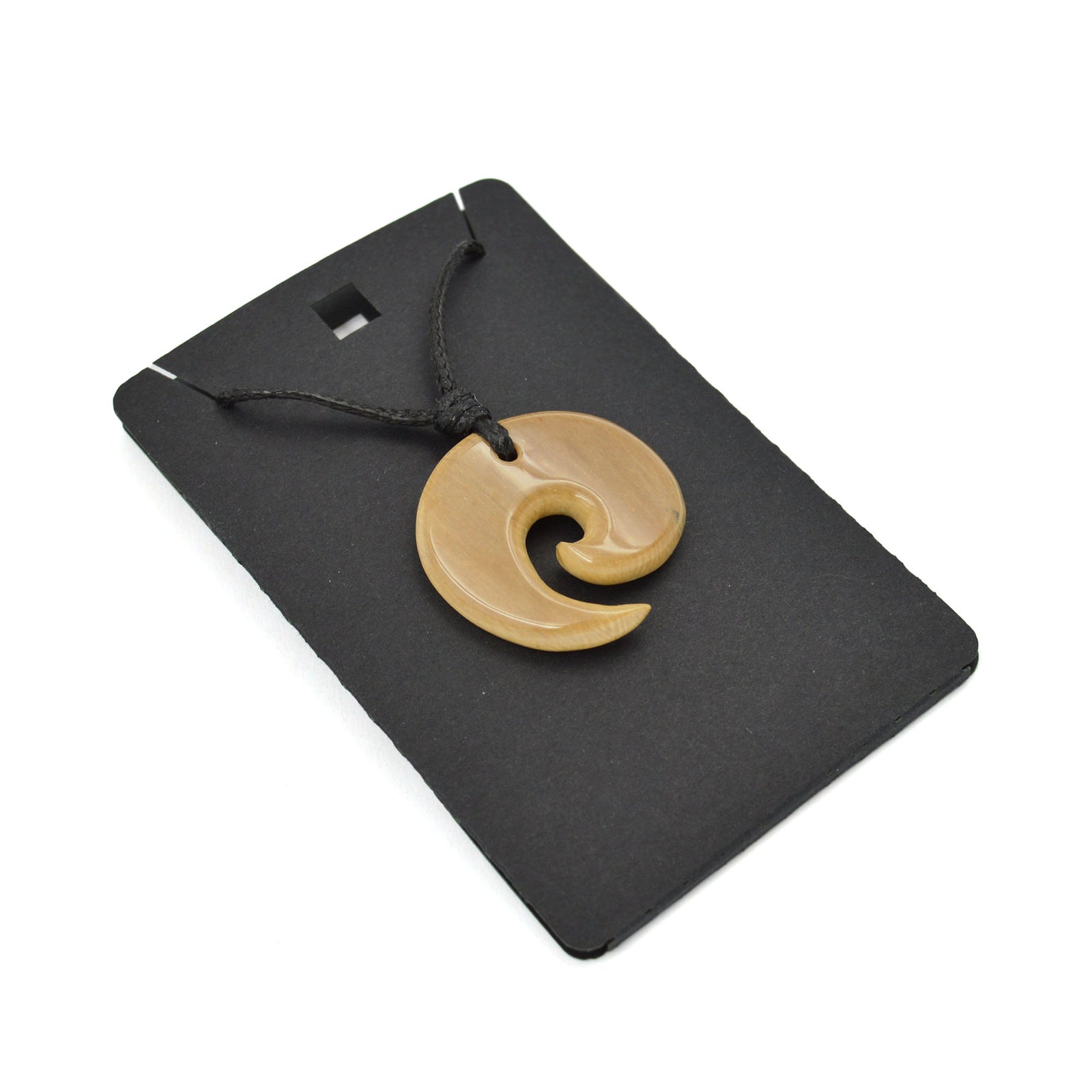 Pendentif en ivoire de mammouth